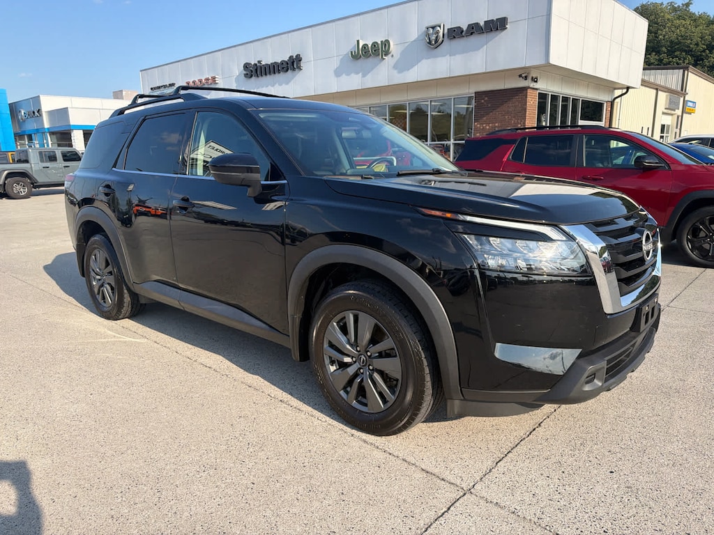 Used 2023 Nissan Pathfinder SV SUV