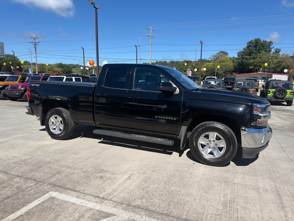Used 2017 Chevrolet Silverado 1500 LT Truck Double Cab