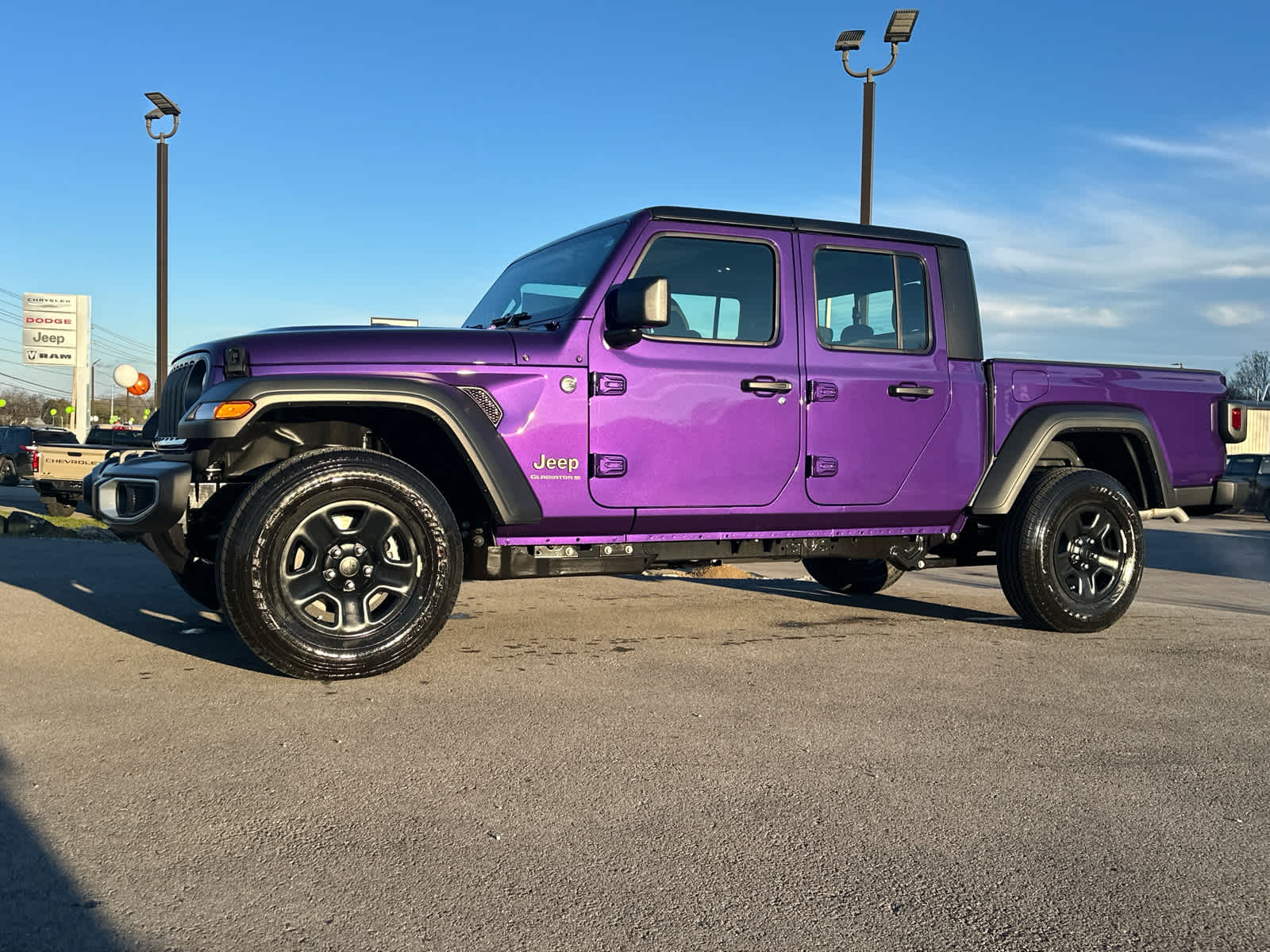 2026 Jeep Gladiator Sport