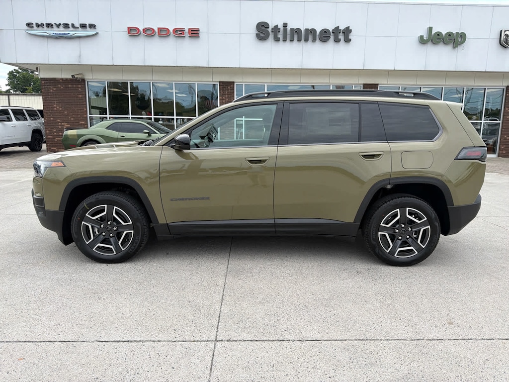New 2026 Jeep Cherokee LAREDO 4X4 Sport Utility
