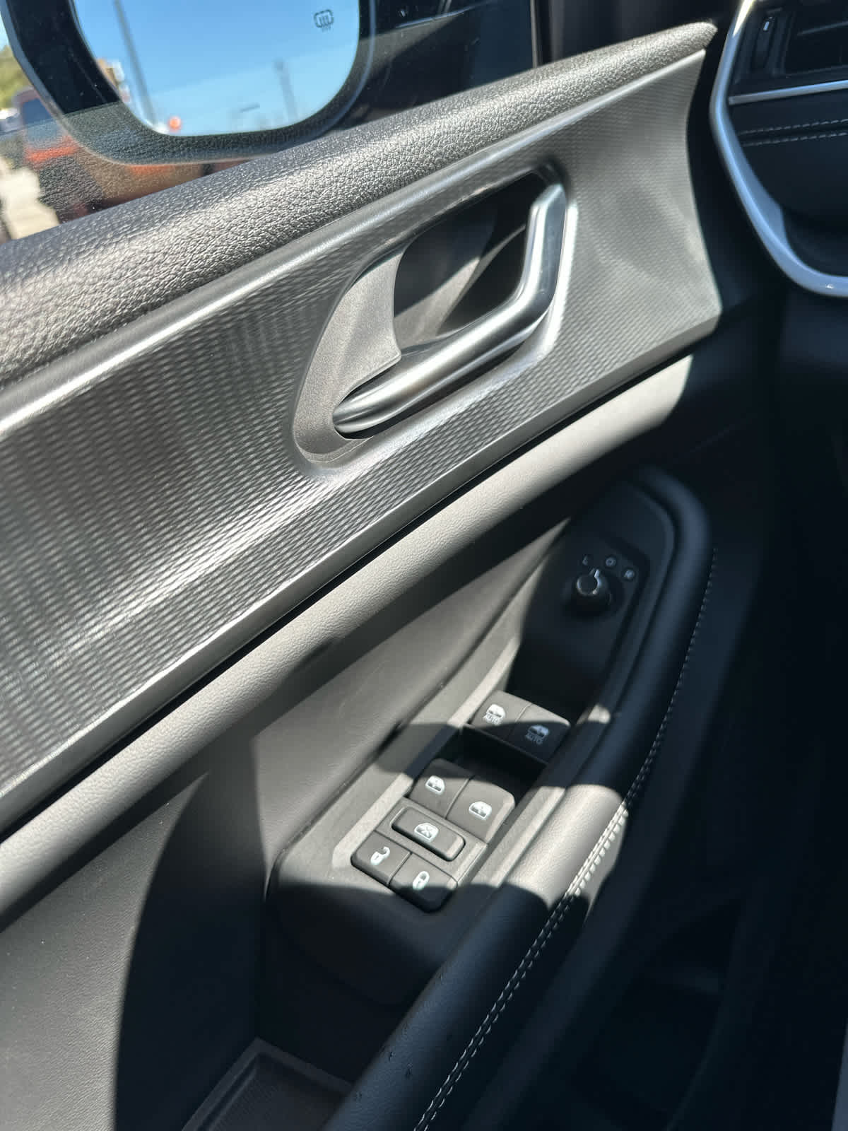2025 Jeep Grand Cherokee Altitude - Photo 16
