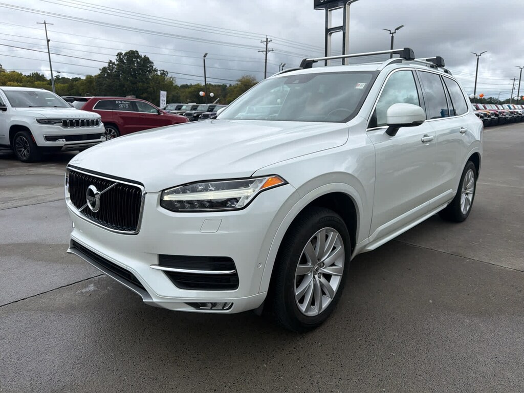 Used 2017 Volvo XC90 Momentum T6 AWD 7-Passenger