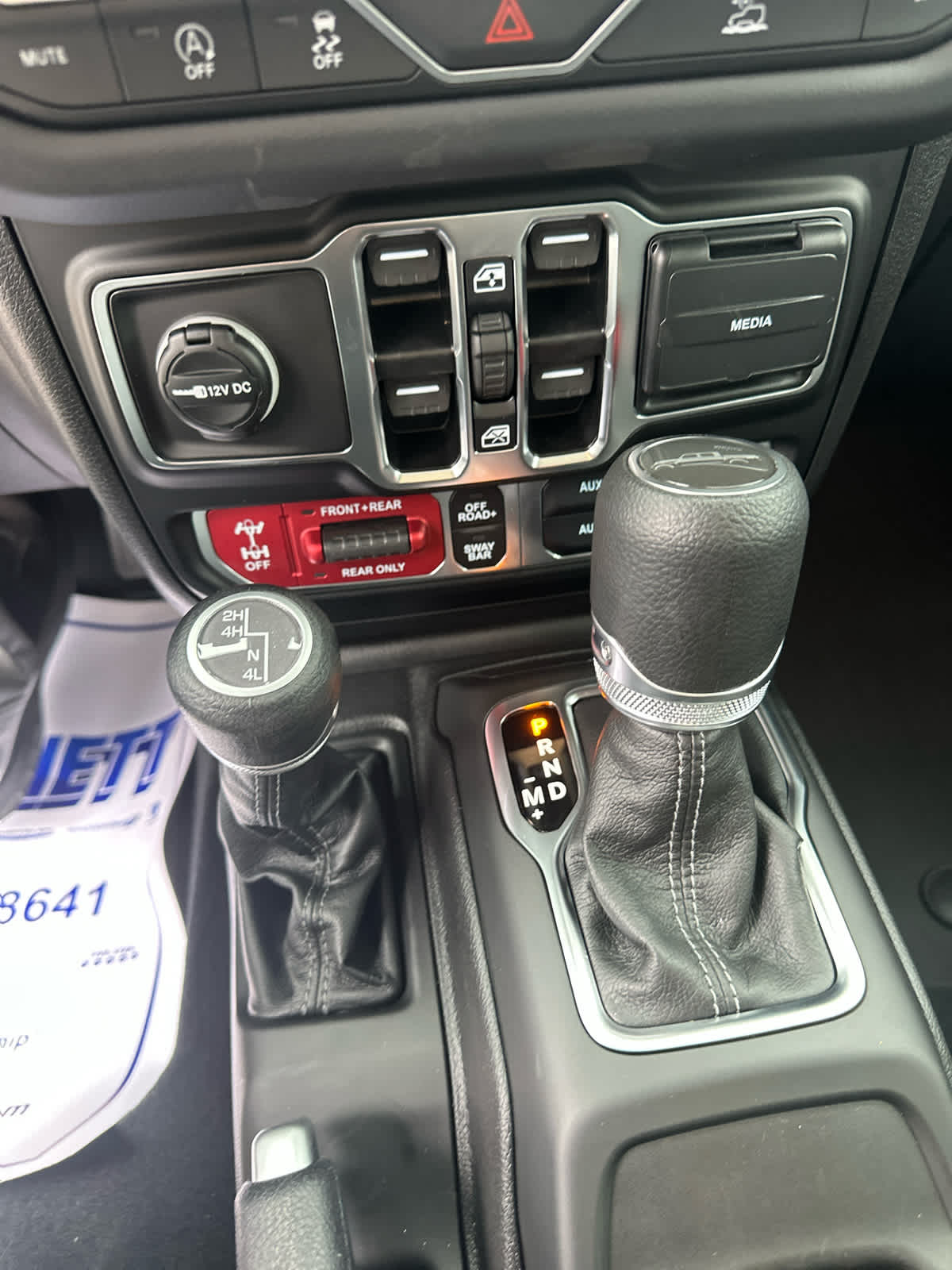 2025 Jeep Gladiator Rubicon - Photo 16