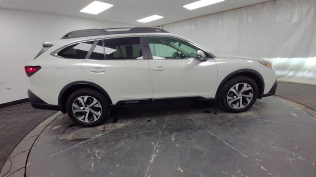 Used 2021 Subaru Outback Limited SUV