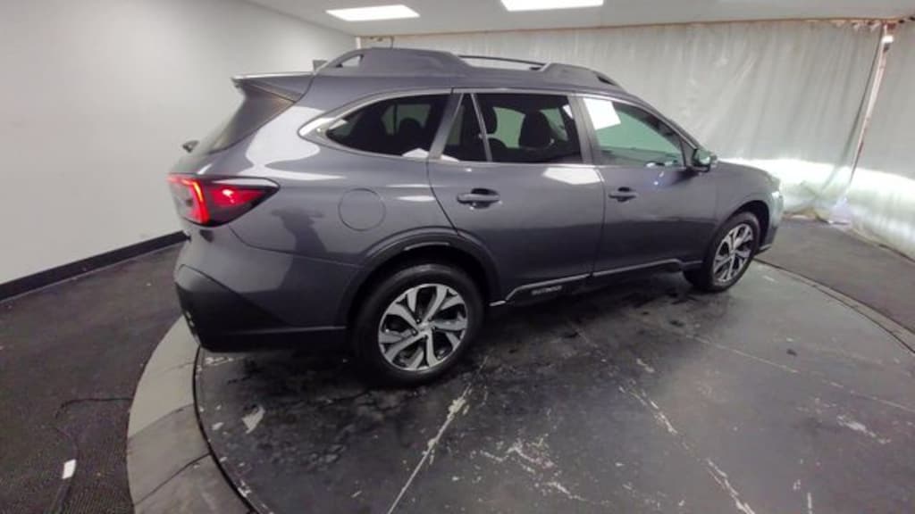 Used 2022 Subaru Outback Limited SUV