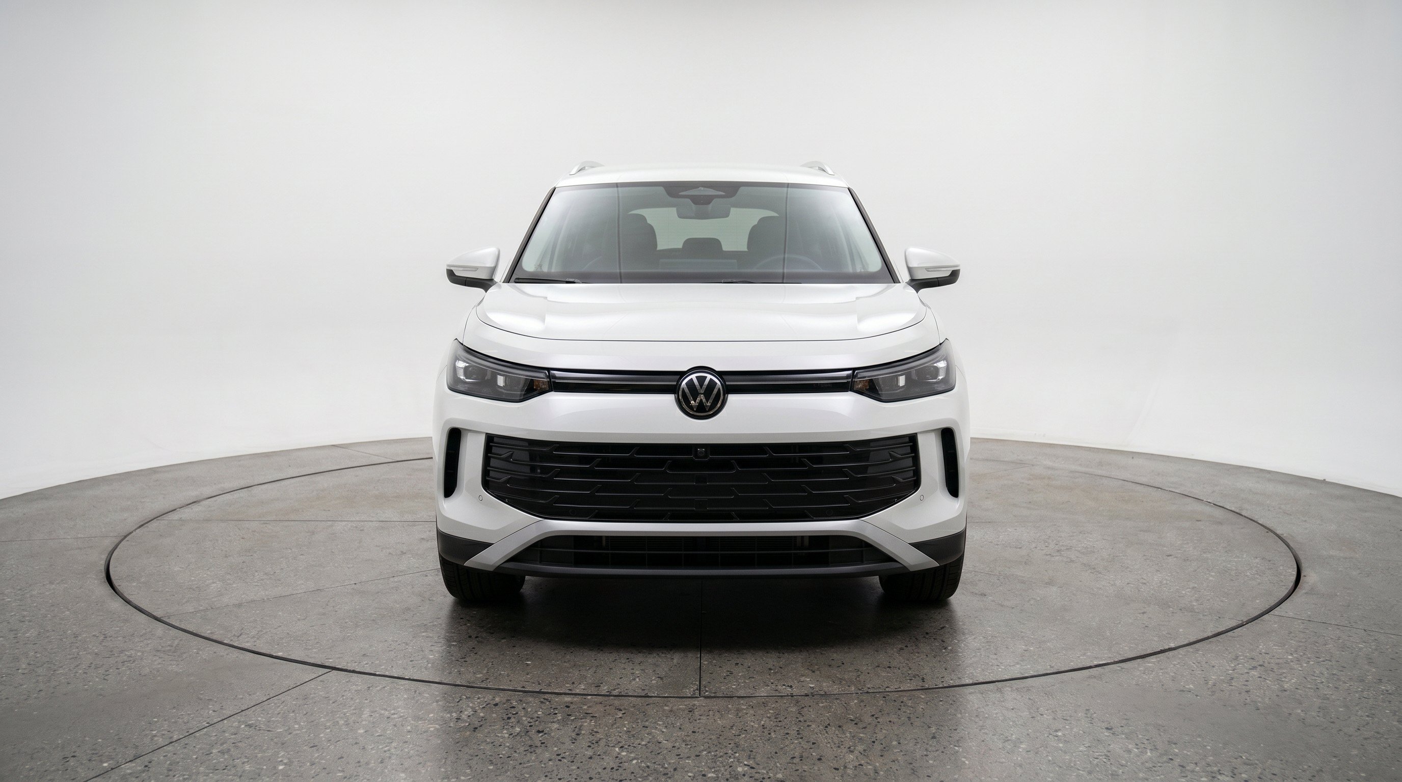 Thumbnail: 2026 Volkswagen Tiguan - 2