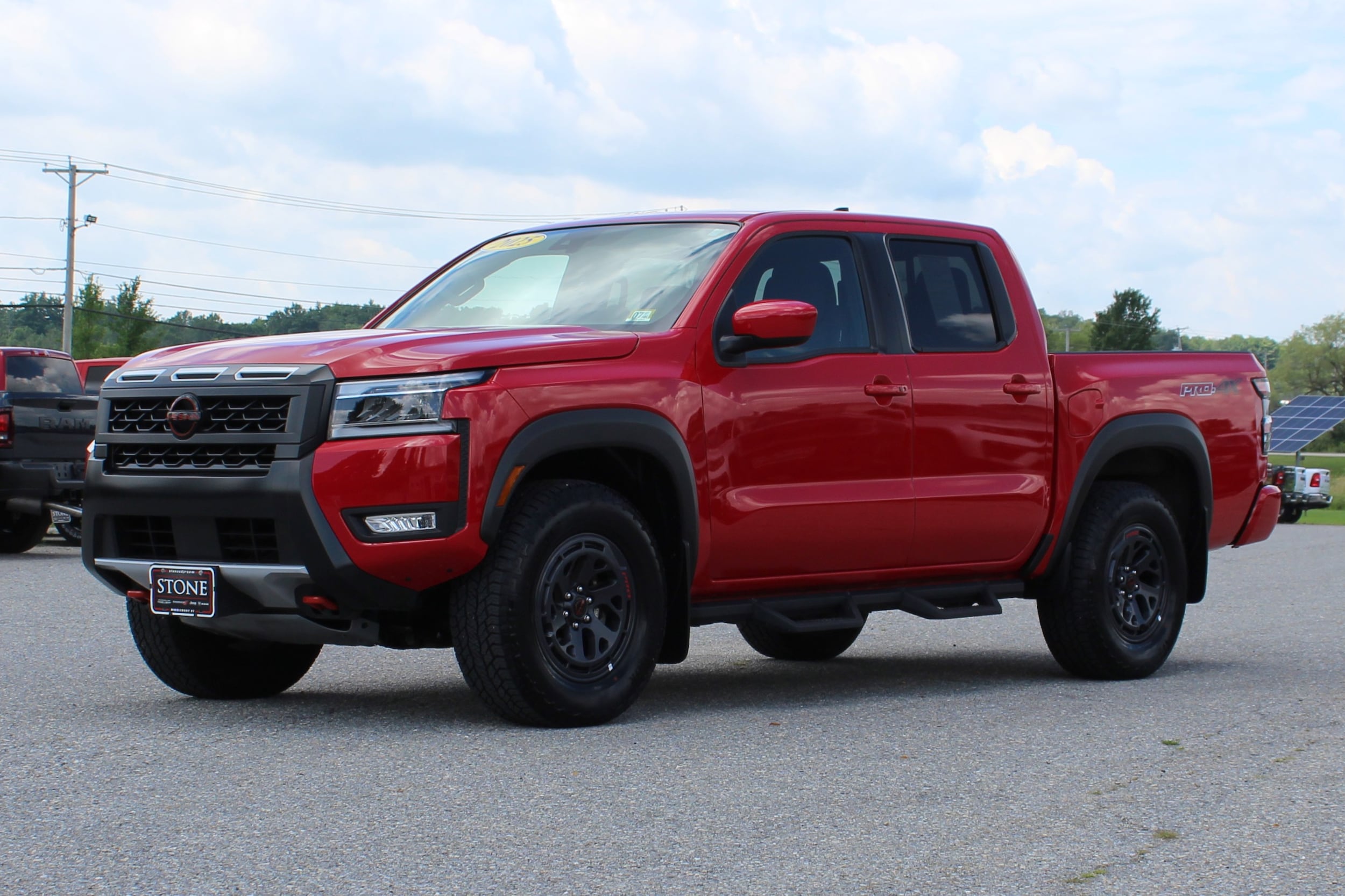 2025 Nissan Frontier
