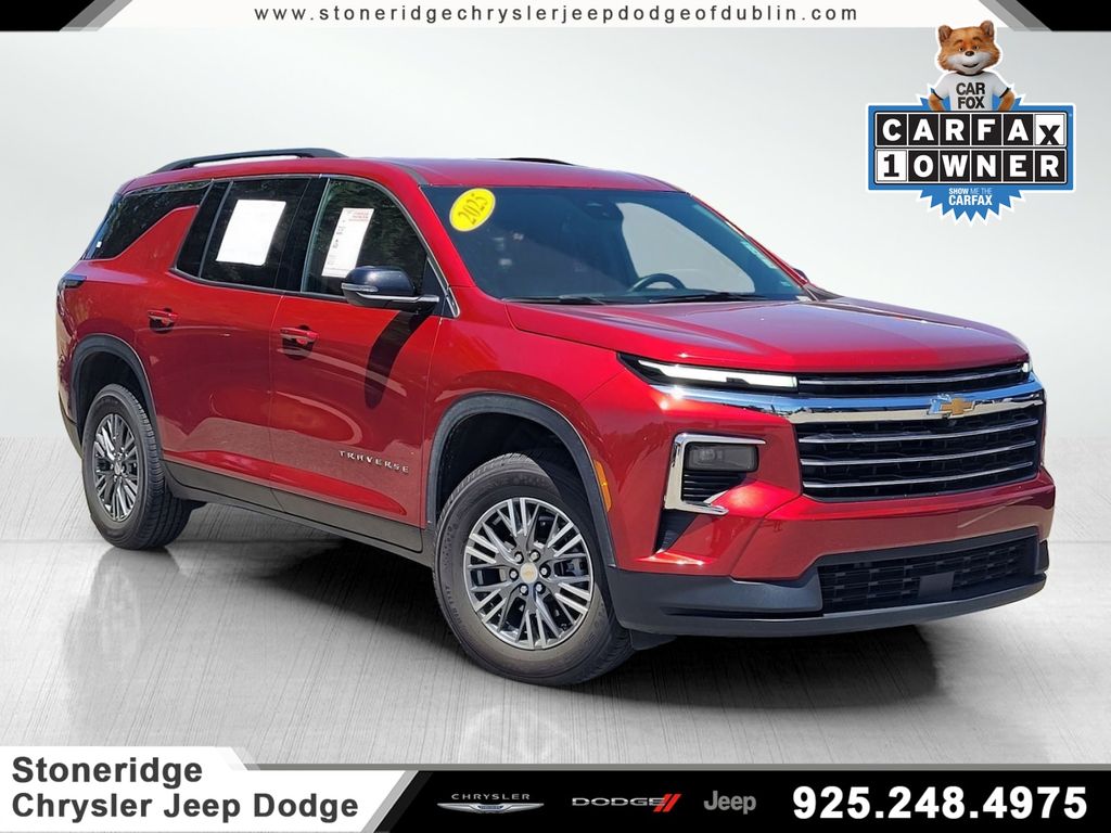 2025 Chevrolet Traverse LT