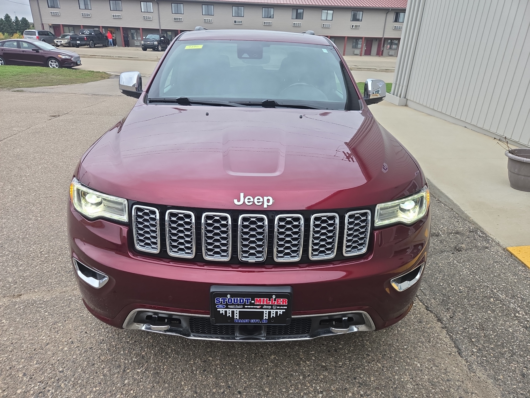 Used 2017 Jeep Grand Cherokee Overland Wagon
