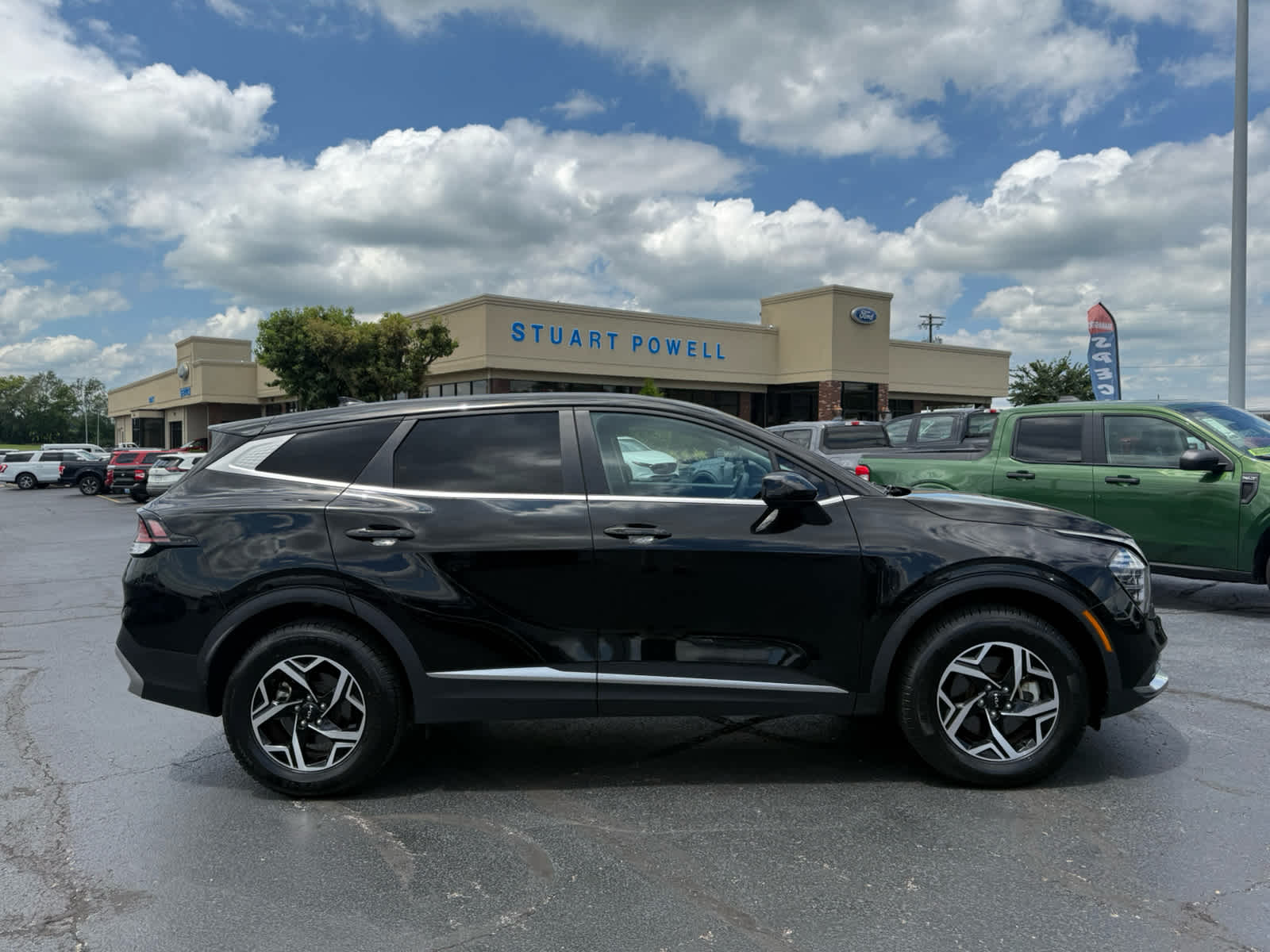2024 Kia Sportage LX - Photo 18
