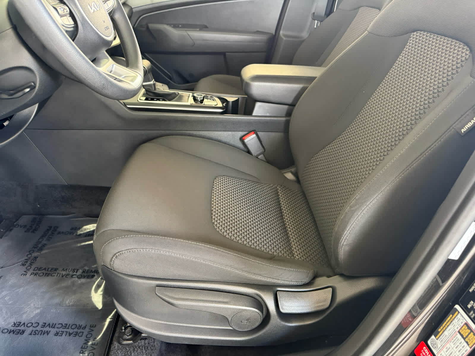 2024 Kia Sportage LX - Photo 4