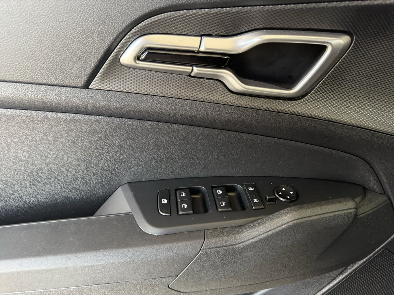 2024 Kia Sportage LX - Photo 12