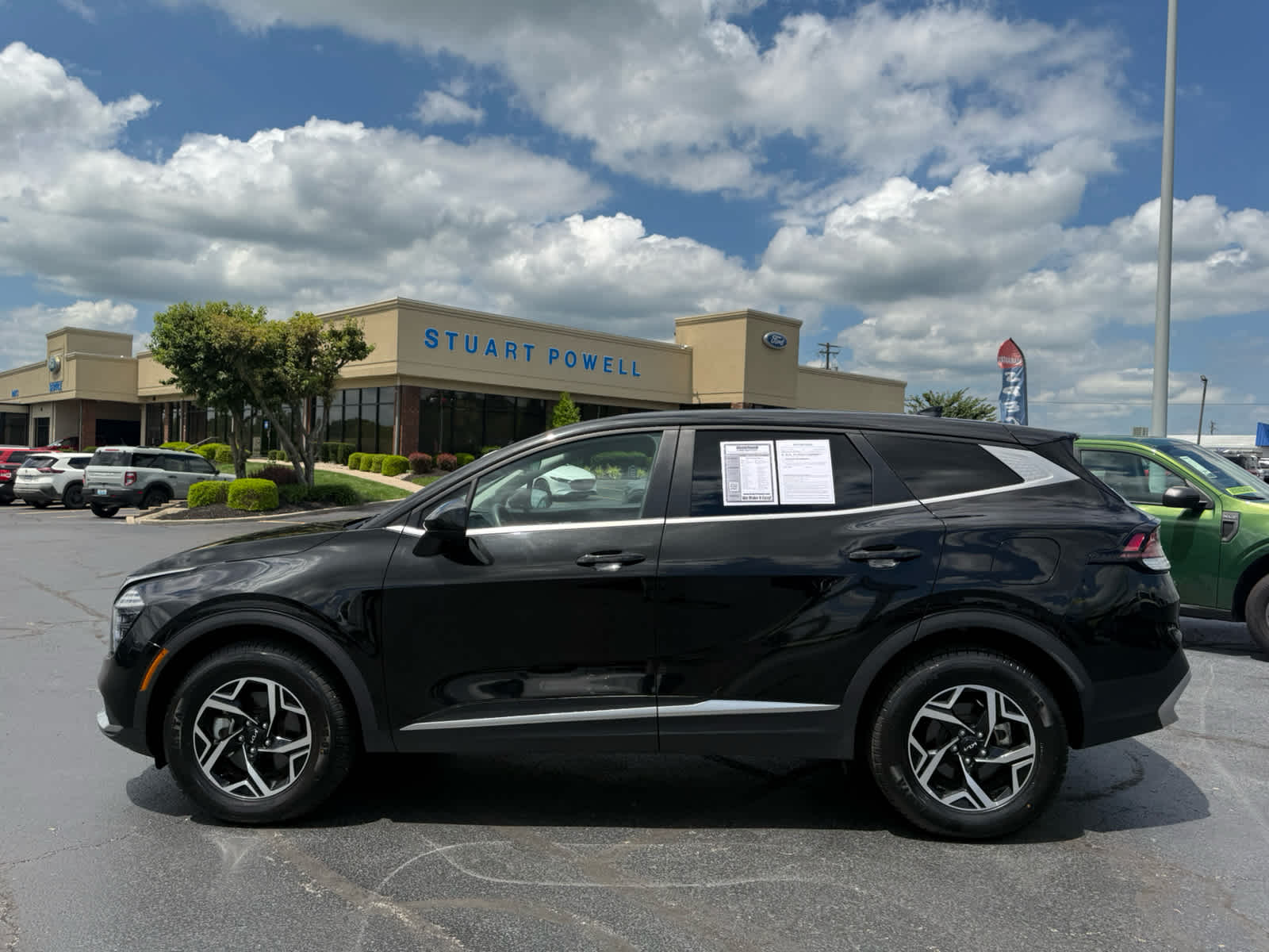2024 Kia Sportage LX - Photo 24