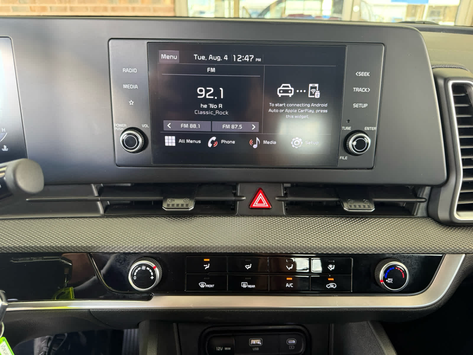 2024 Kia Sportage LX - Photo 15