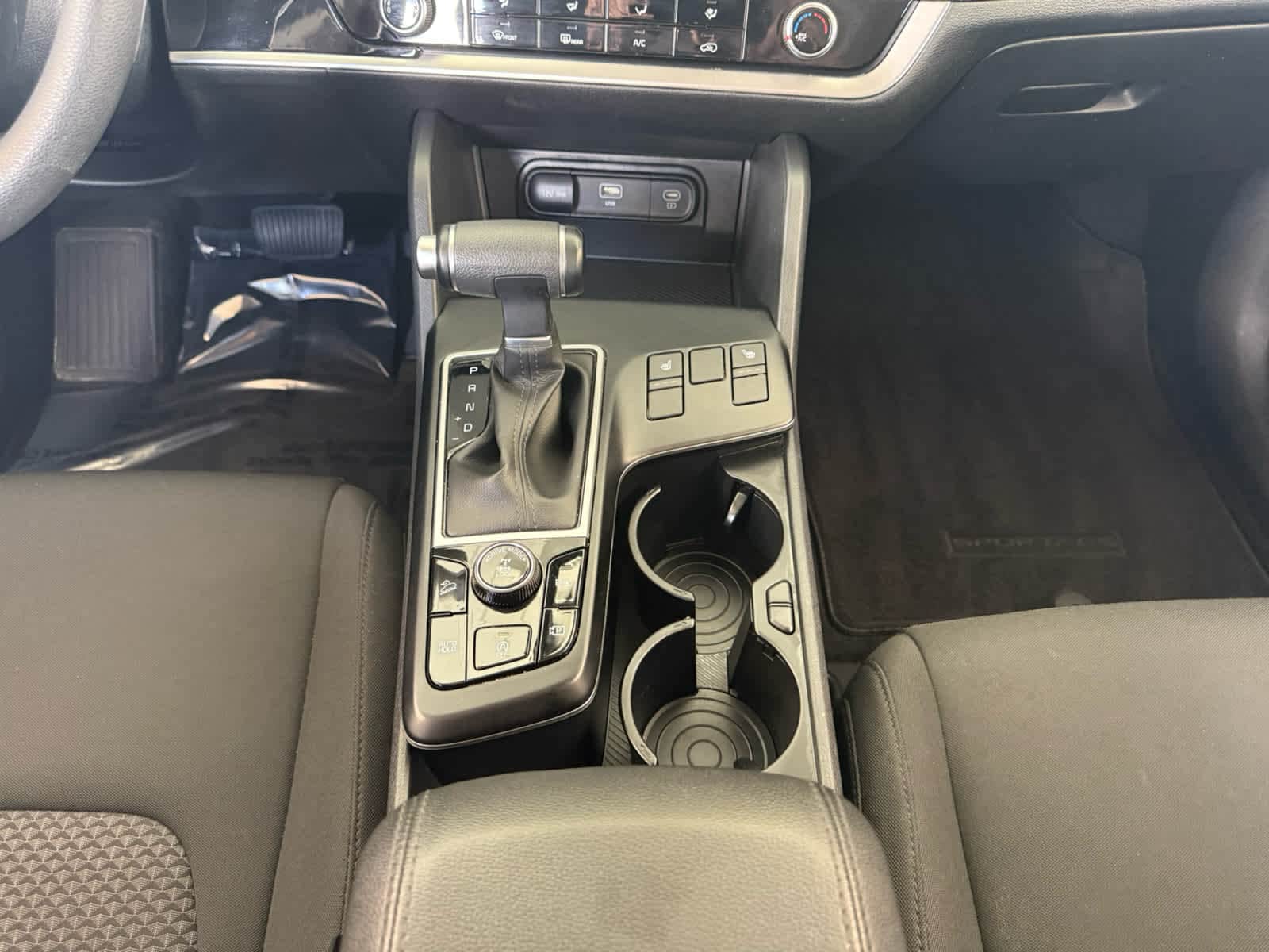 2024 Kia Sportage LX - Photo 10