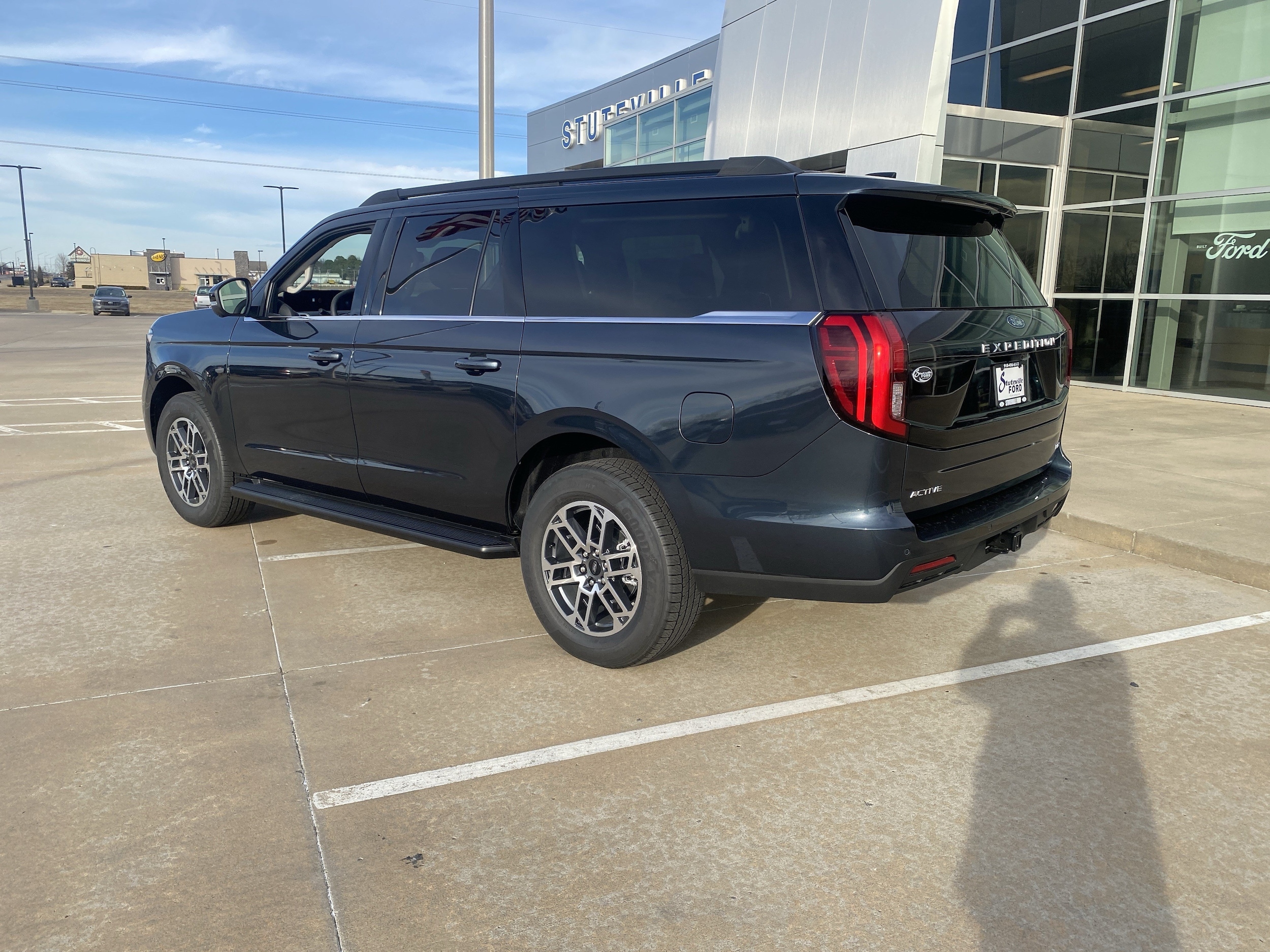2026 Ford Expedition MAX Active - Photo 3