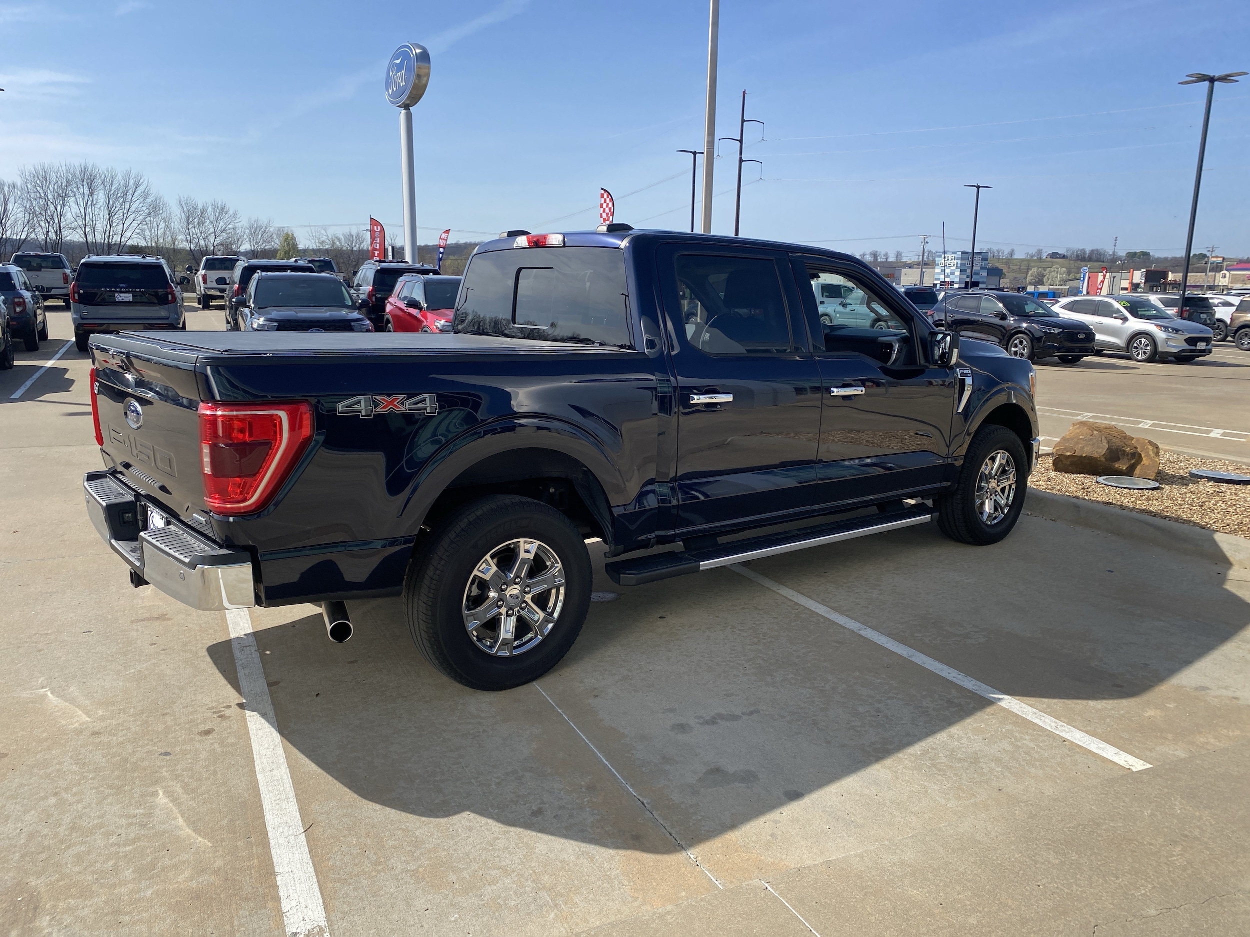 2022 Ford F-150 XLT - Photo 8