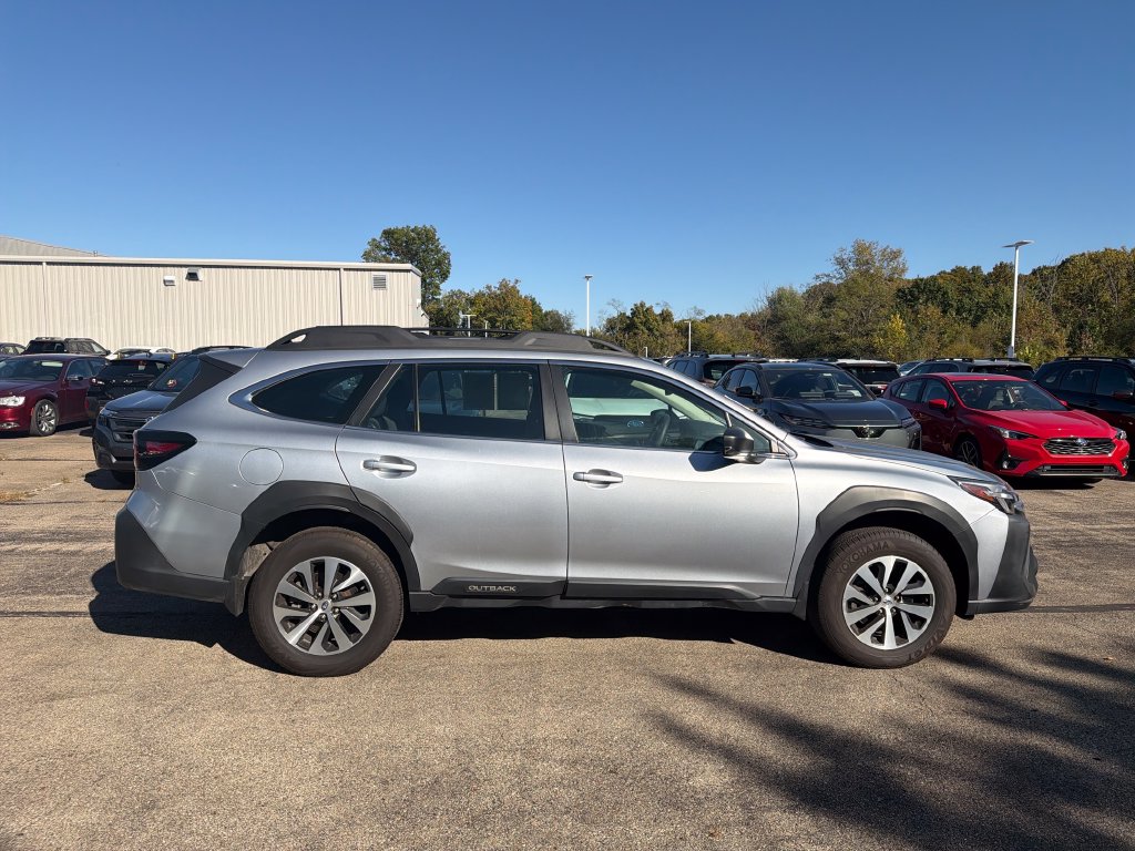 Used 2025 Subaru Outback 2.5i SUV