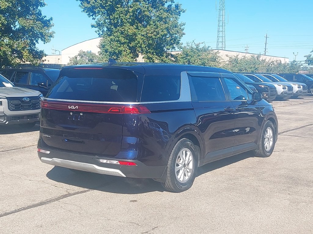 Used 2023 Kia Carnival LX Seat Package Minivan/Van