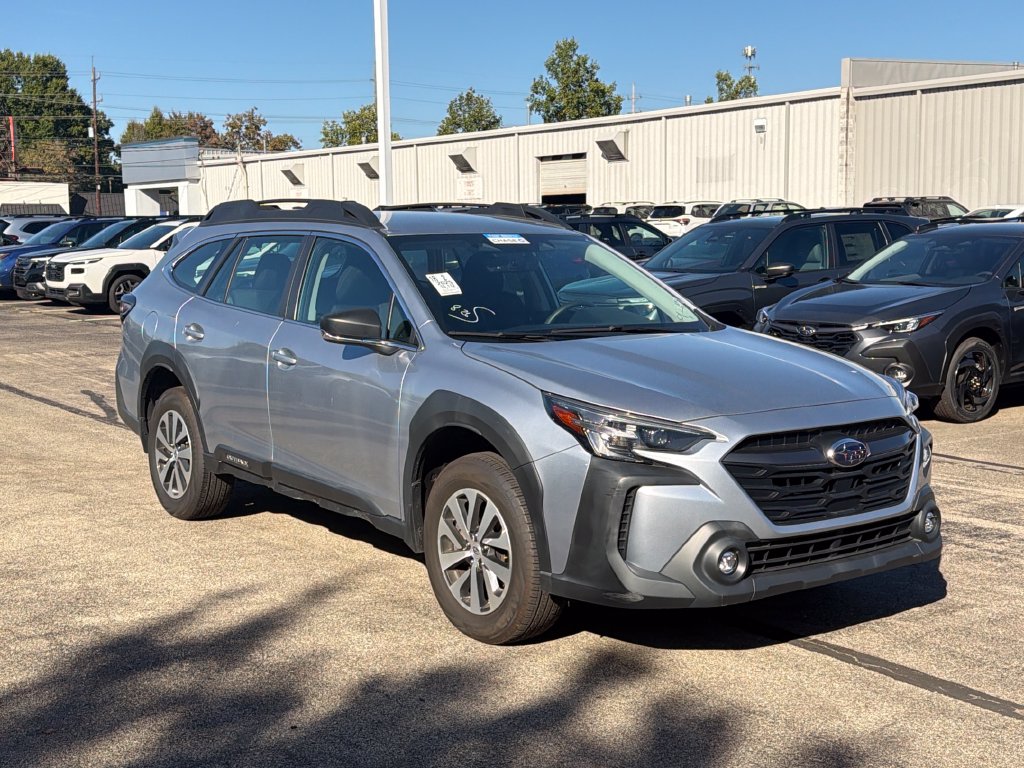 Used 2025 Subaru Outback 2.5i SUV