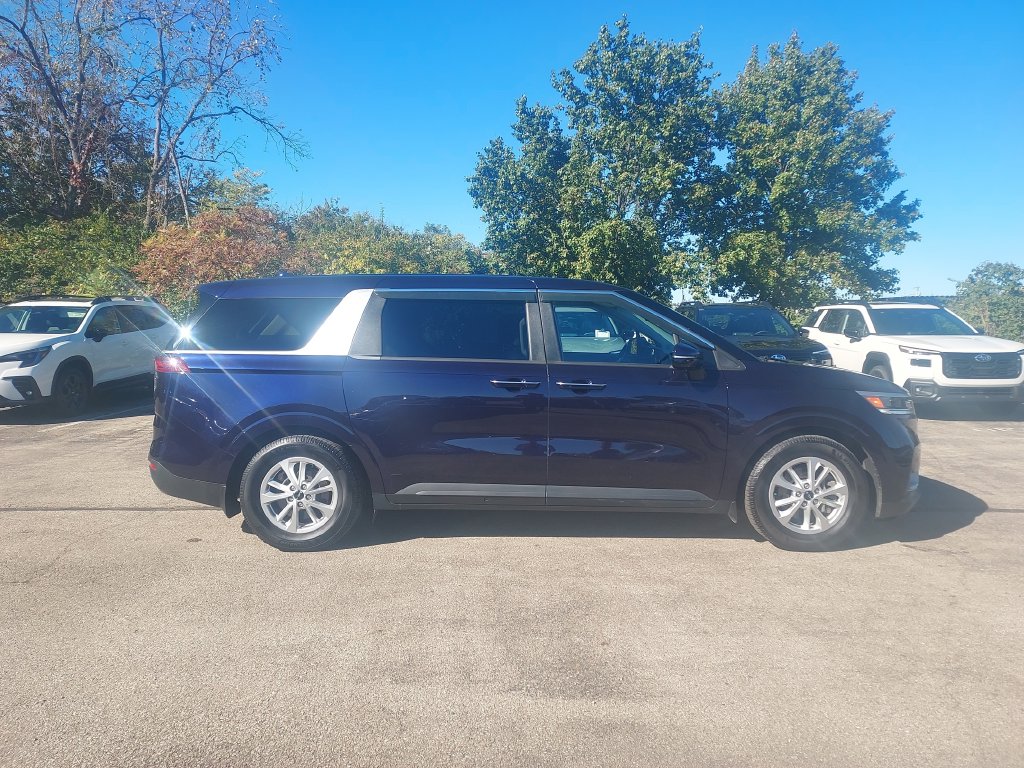Used 2023 Kia Carnival LX Seat Package Minivan/Van