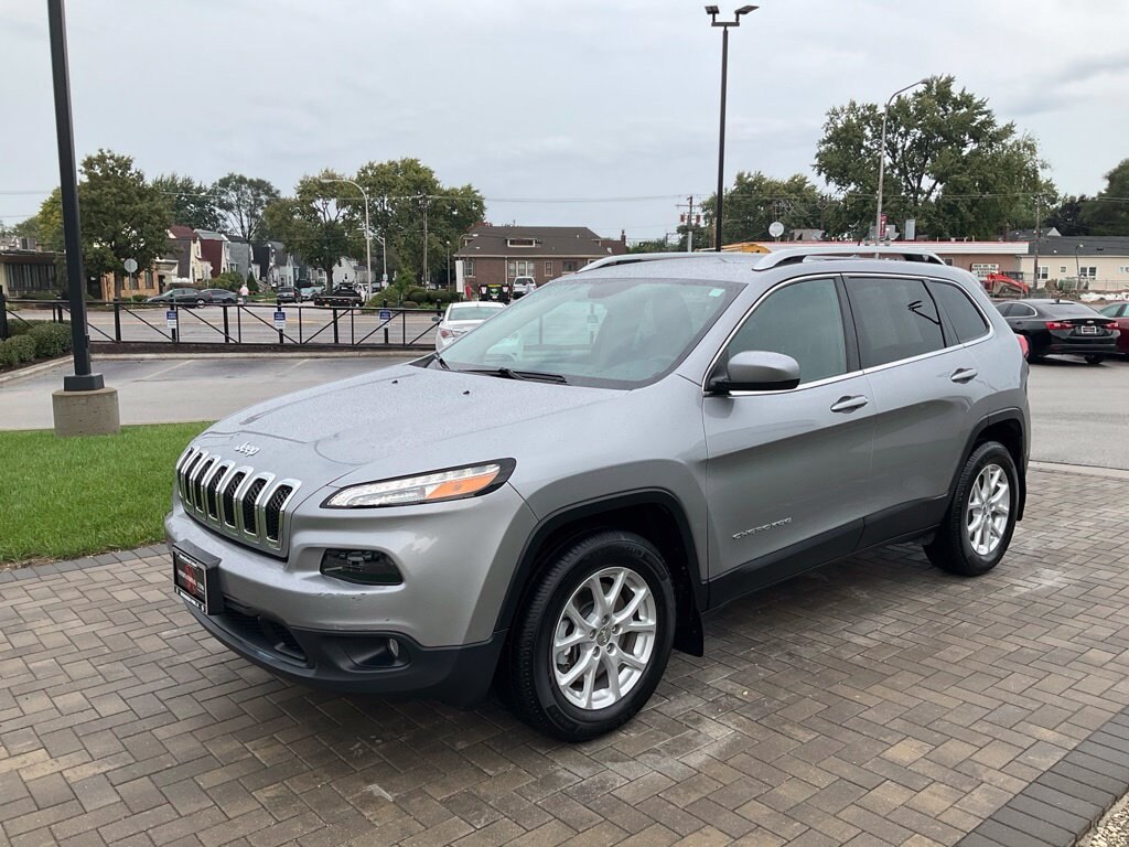 Used 2017 Jeep Cherokee Latitude 4x4 SUV