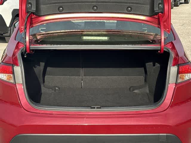 2024 Toyota Corolla LE - Photo 29