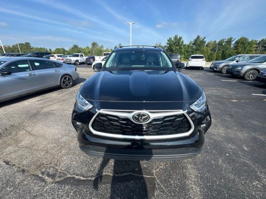 Used 2020 Toyota Highlander XLE SUV