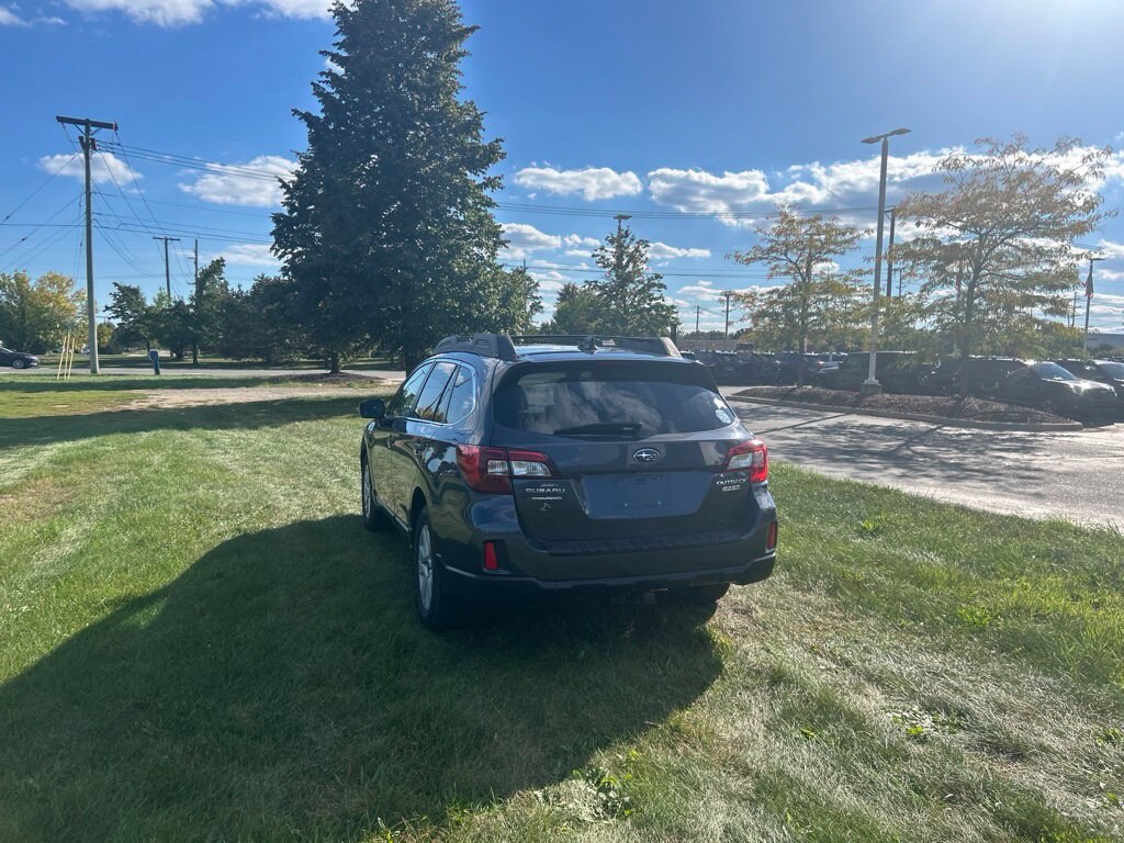 Used 2017 Subaru Outback 2.5i Premium with SUV