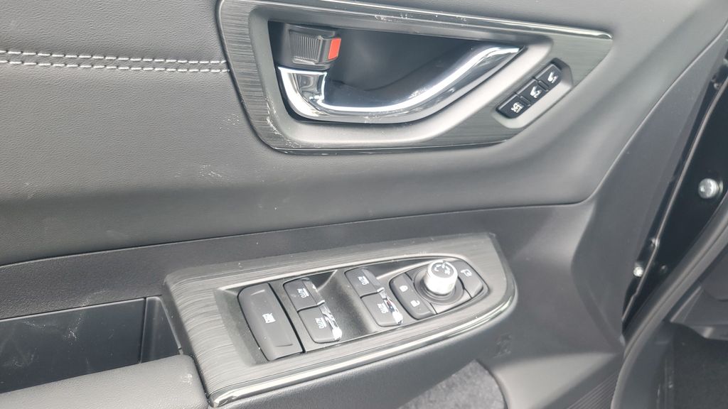 2026 Subaru Outback Touring - Photo 9