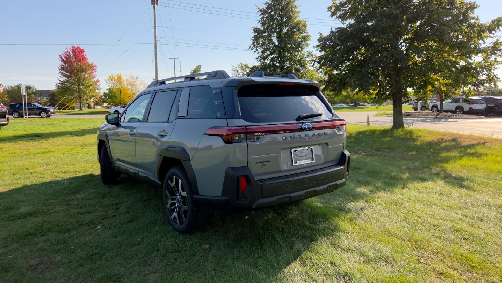 New 2026 Subaru Outback Touring XT SUV
