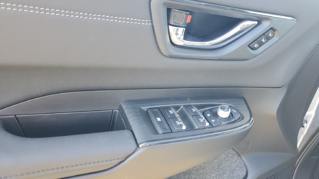 2026 Subaru Outback Touring - Photo 9
