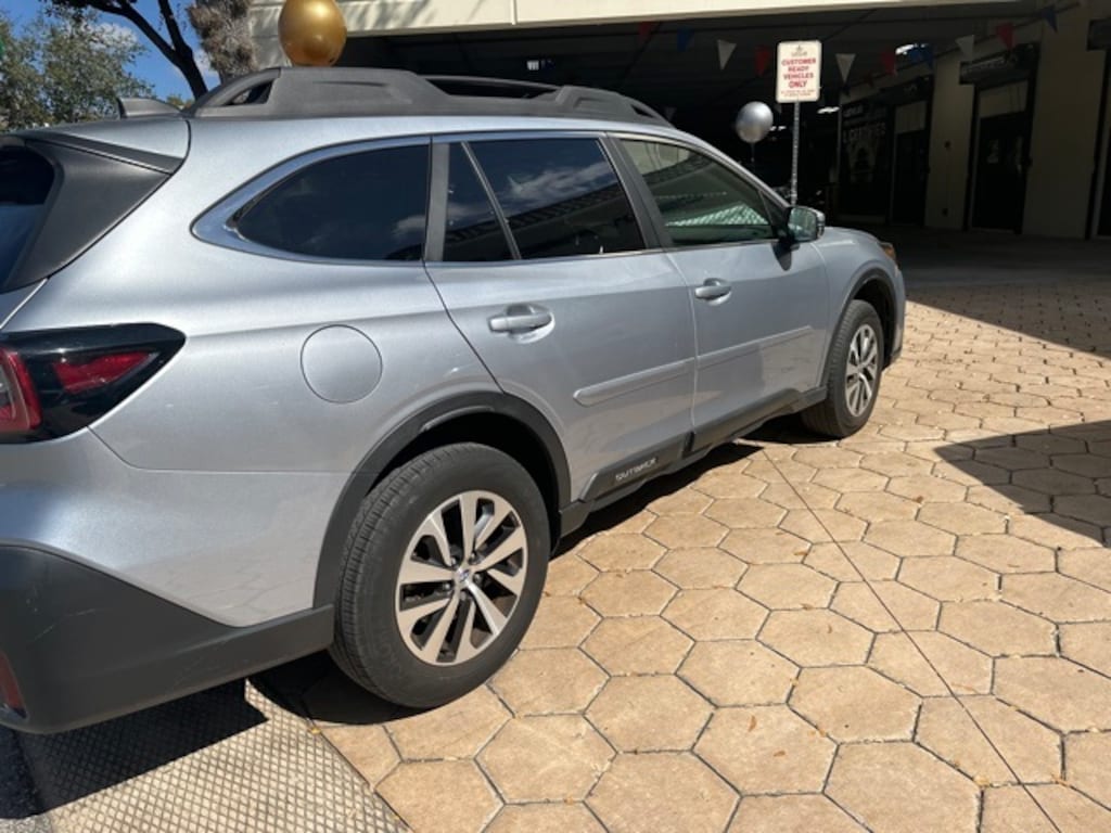 Used 2020 Subaru Outback Premium SUV