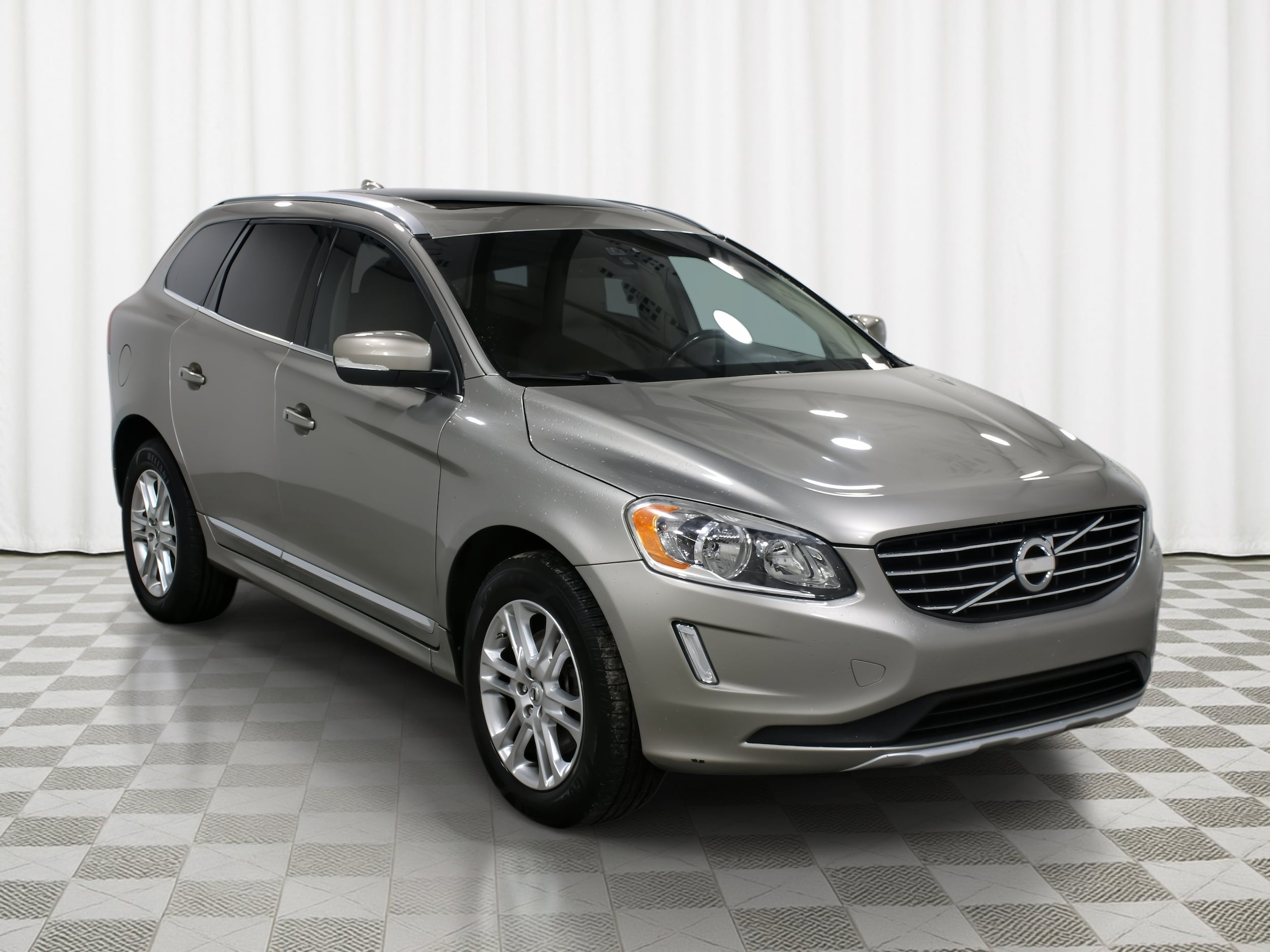 2015 Volvo XC60