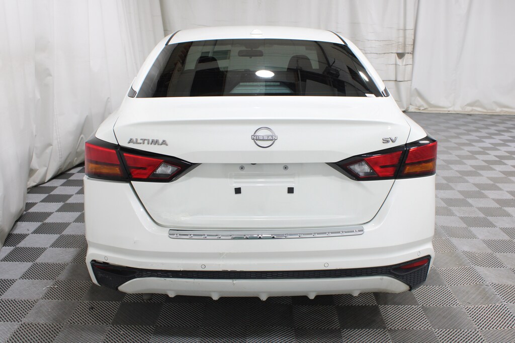 Used 2023 Nissan Altima 2.5 SV Sedan
