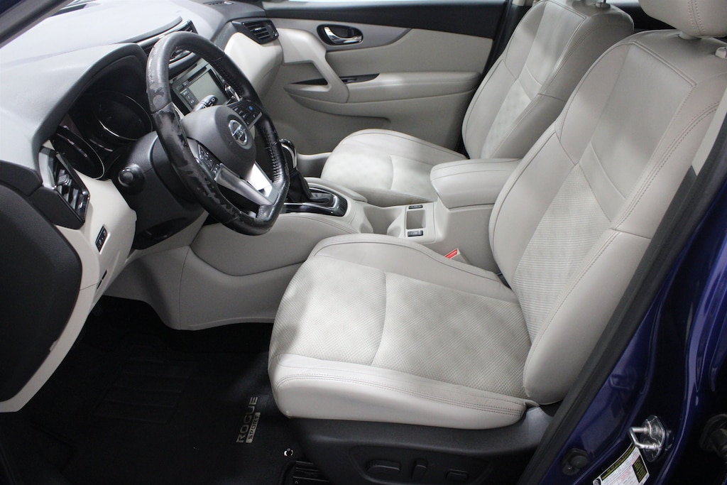Used 2020 Nissan Rogue Sport SV SUV