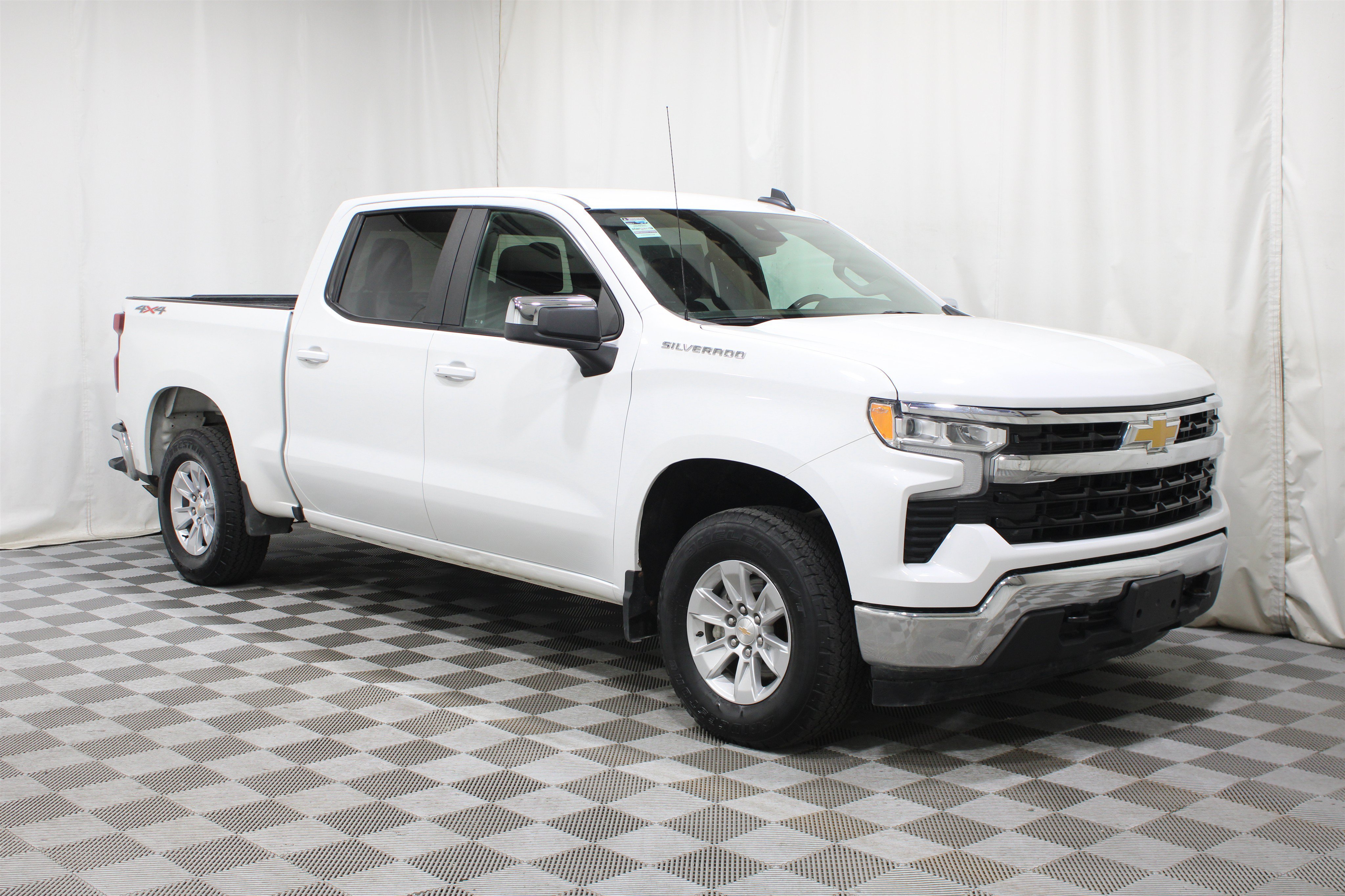 Used 2025 Chevrolet Silverado 1500 LT w/1LT Truck Crew Cab