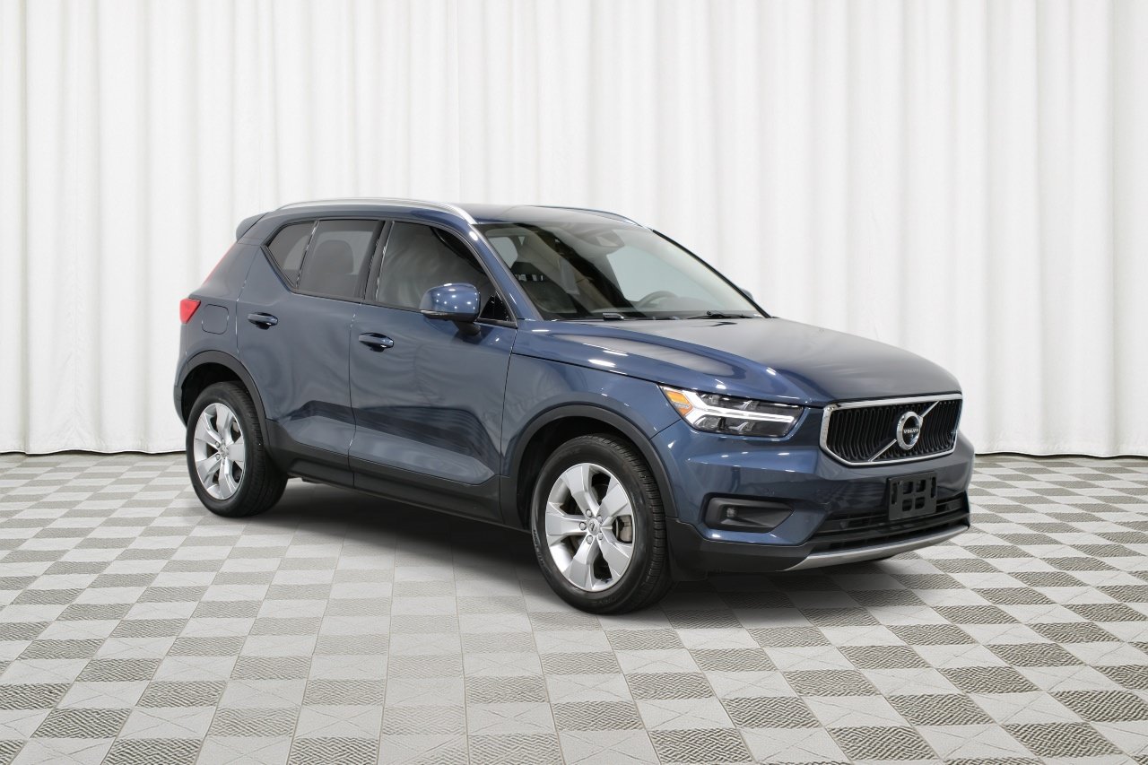 2022 Volvo XC40