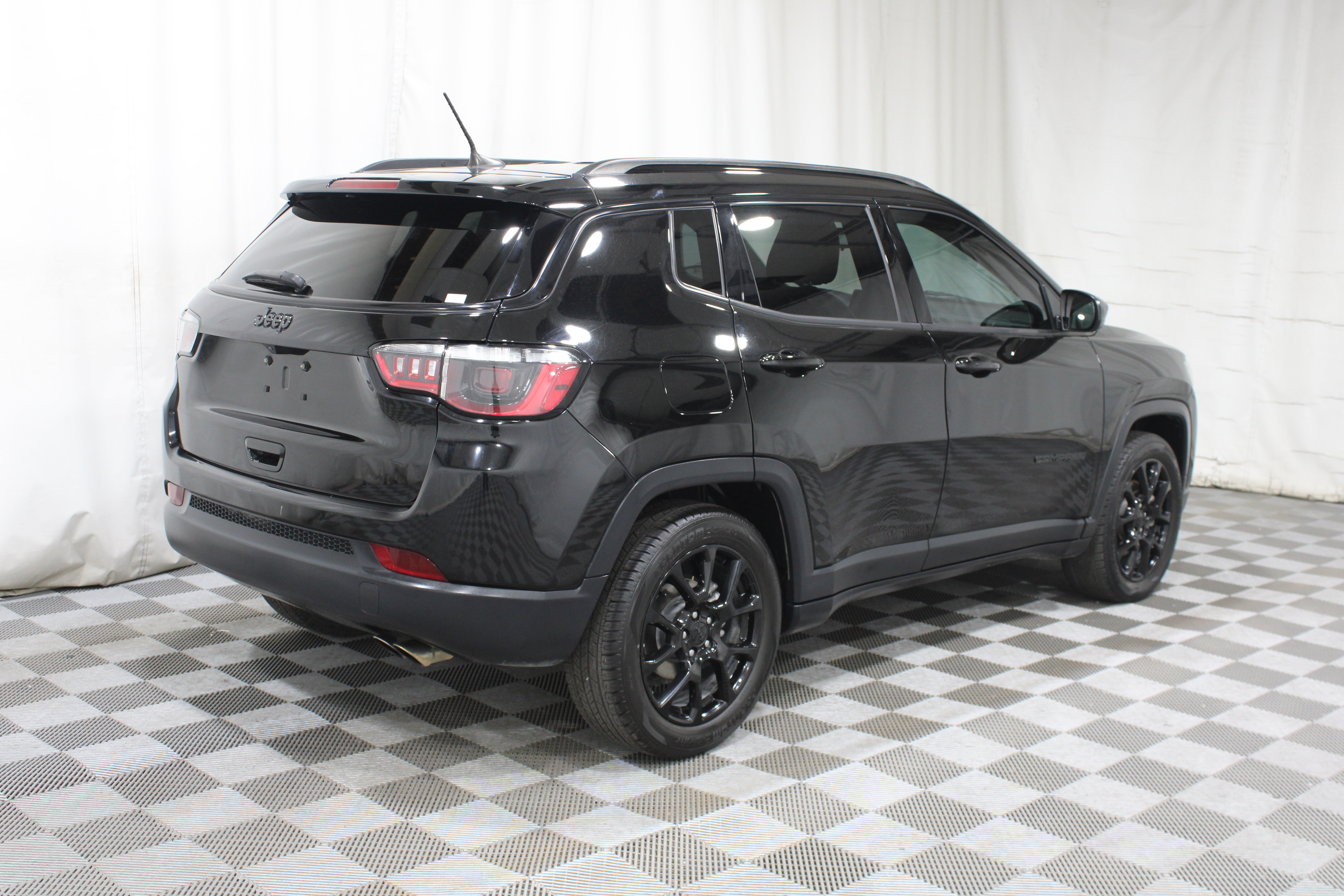 Used 2022 Jeep Compass Latitude SUV