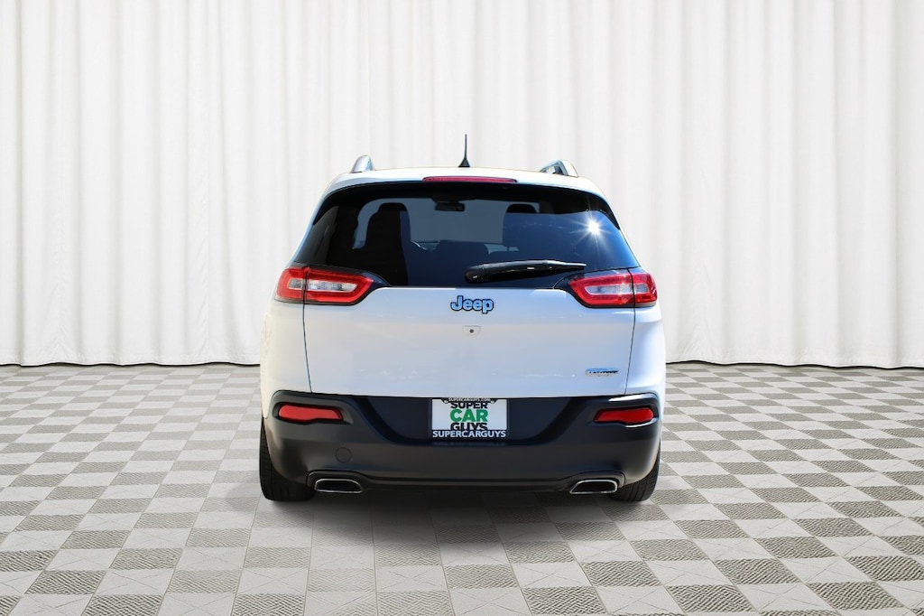 Used 2018 Jeep Cherokee Latitude Plus FWD SUV