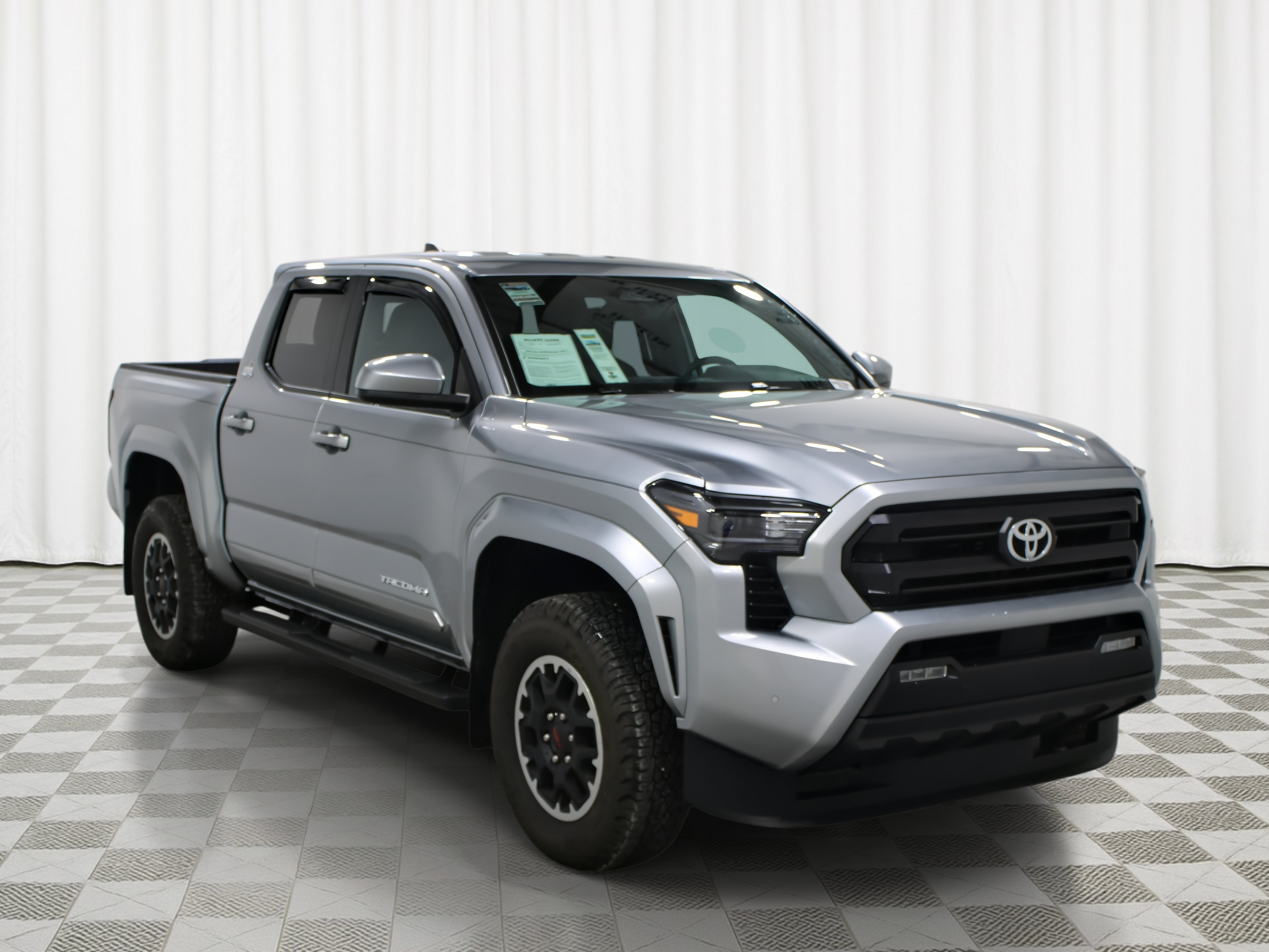 Used 2024 Toyota Tacoma 4WD SR5 Crew Cab Pickup