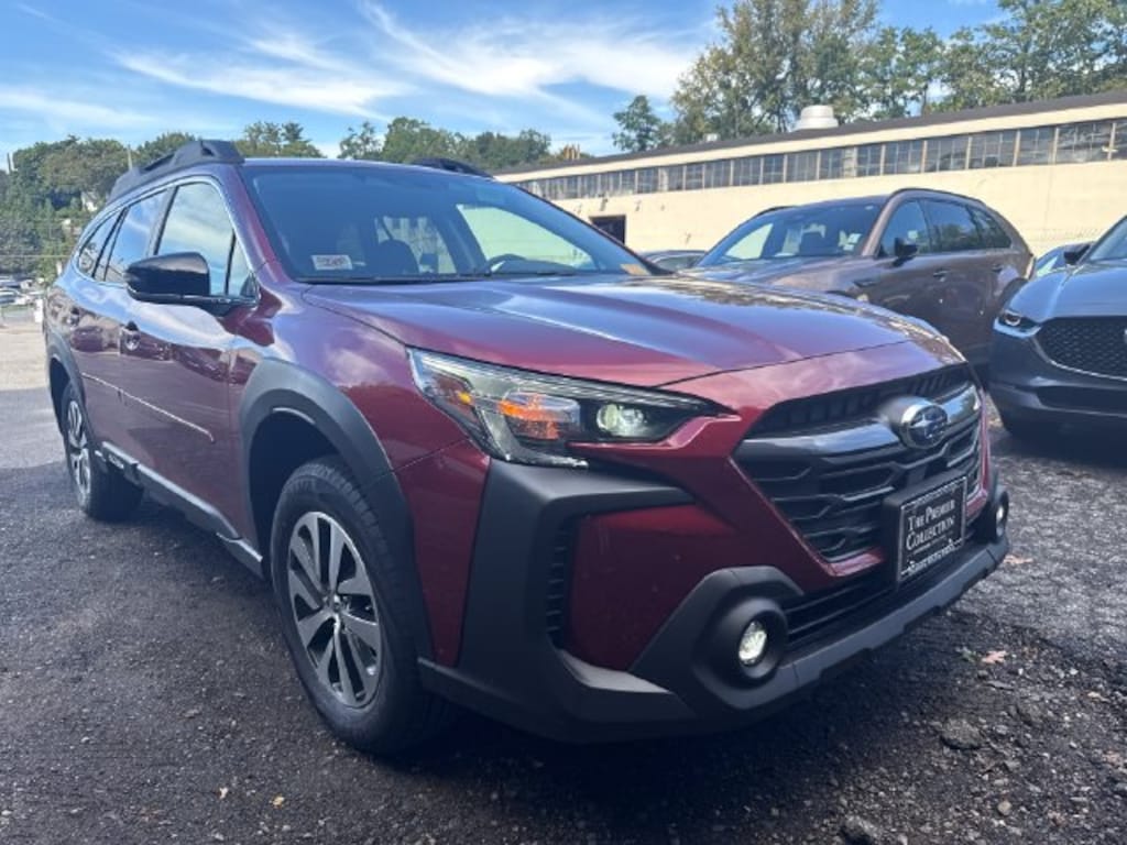 Used 2024 Subaru Outback Premium SUV