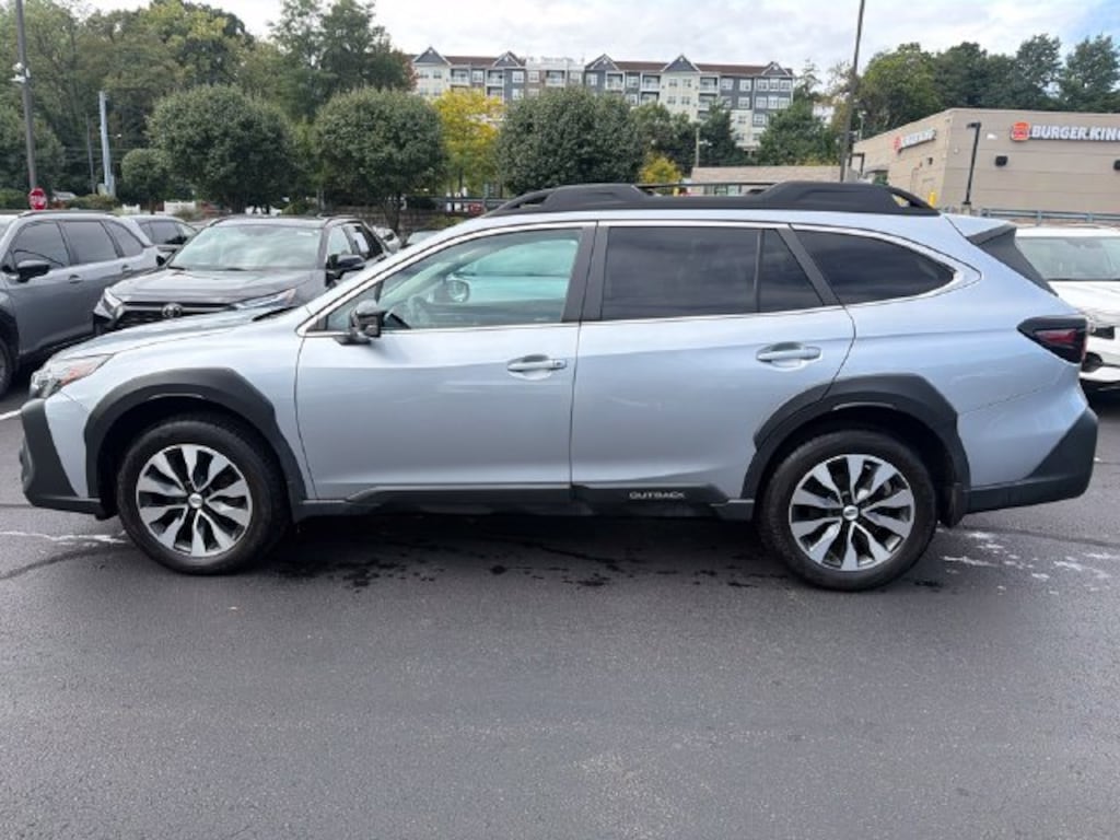 Used 2023 Subaru Outback Limited SUV
