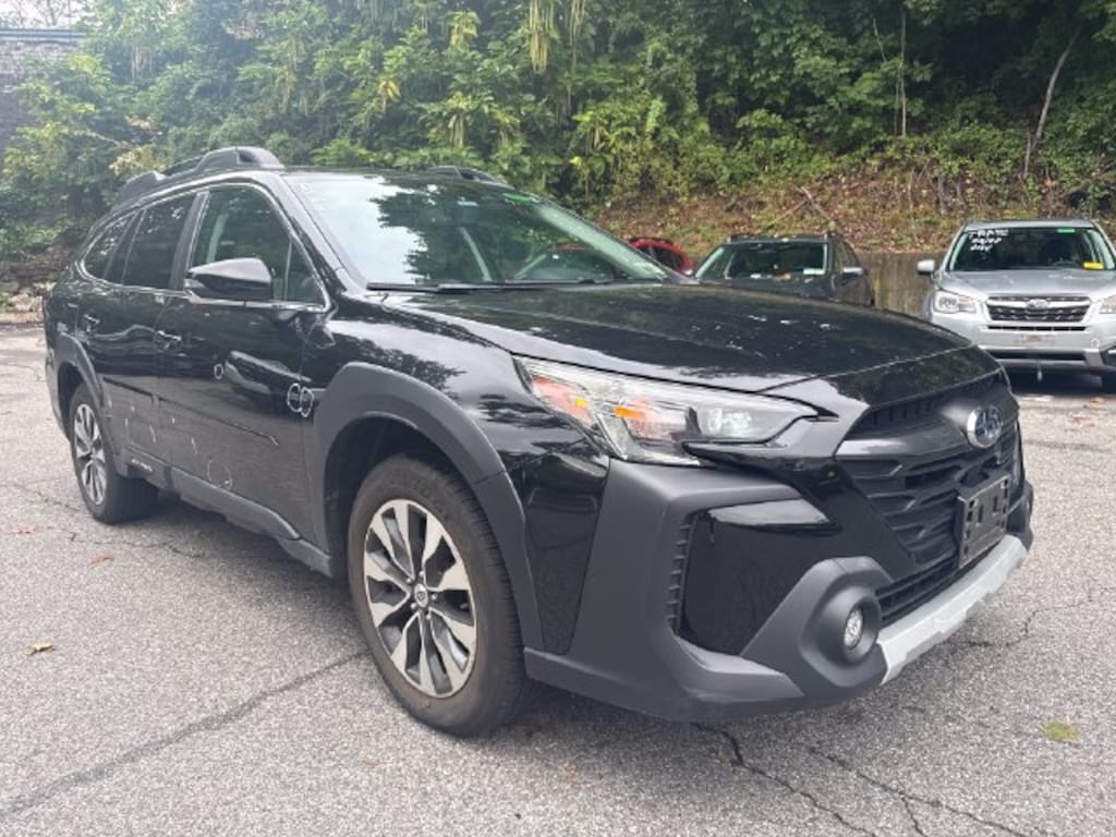 Used 2023 Subaru Outback Limited SUV