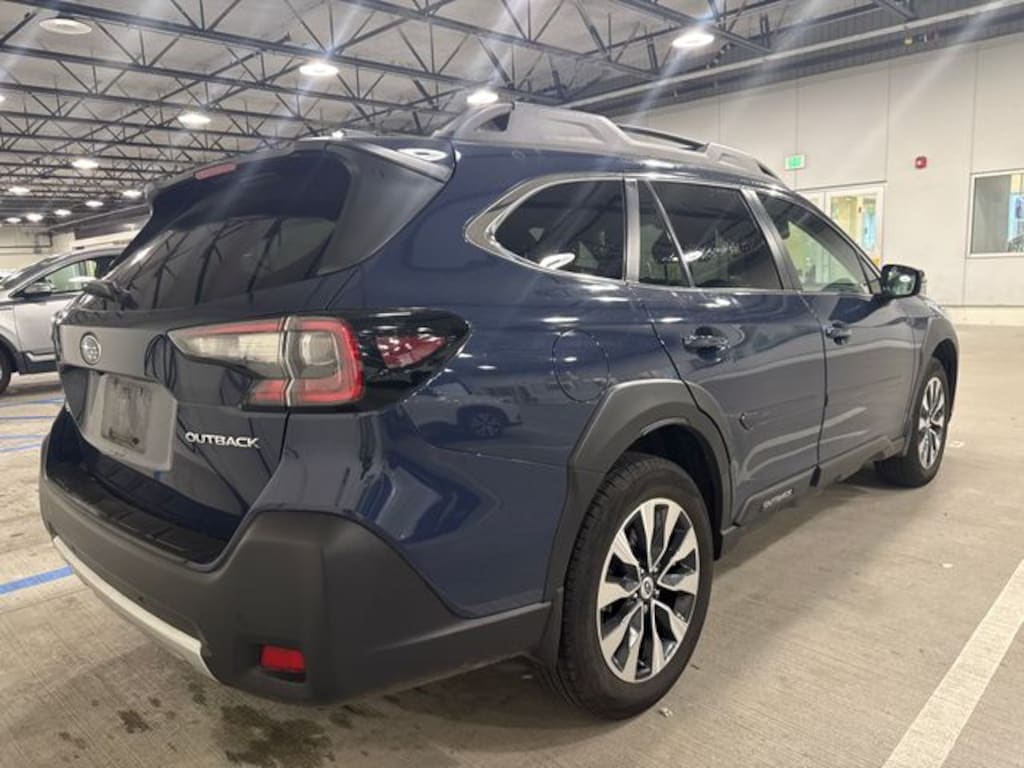 Used 2024 Subaru Outback Limited SUV
