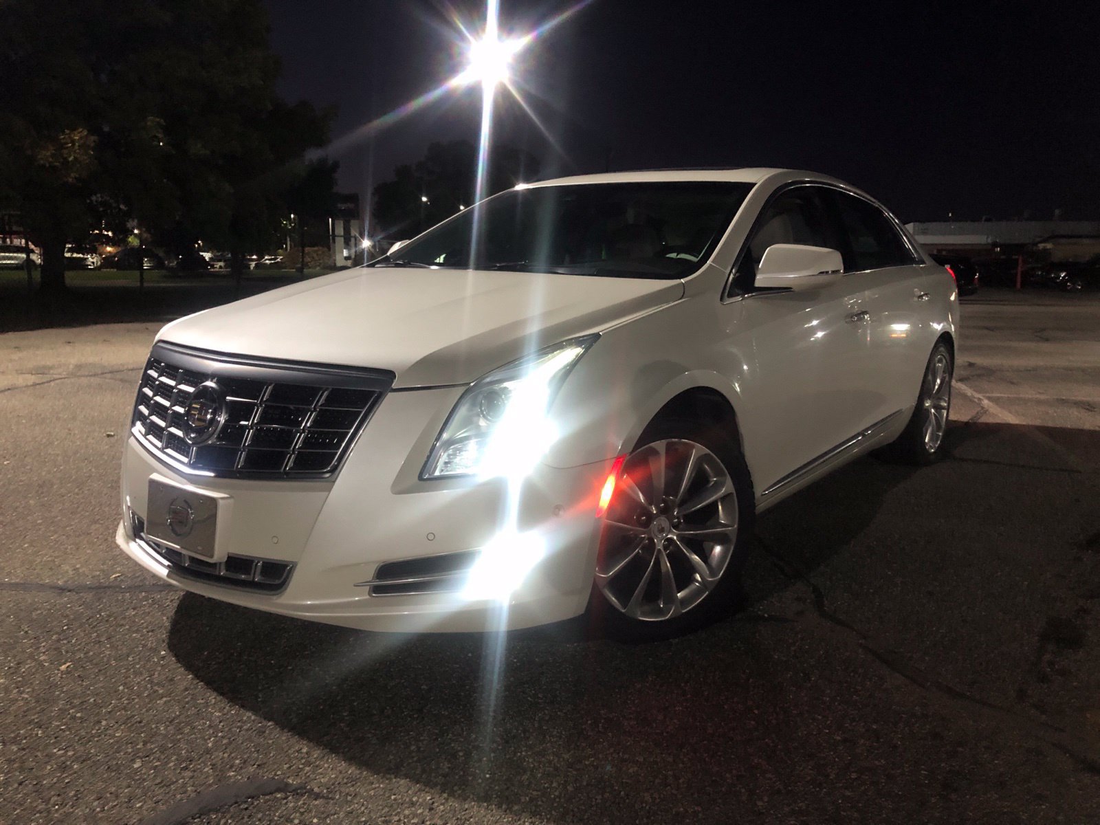  CADILLAC XTS