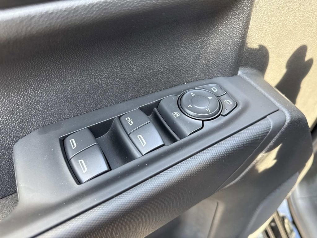 2026 Chevrolet Silverado 1500 Custom - Photo 12
