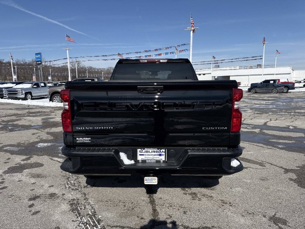 2026 Chevrolet Silverado 1500 Custom - Photo 4