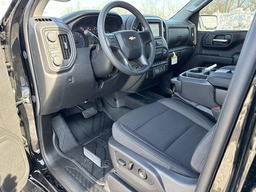 2026 Chevrolet Silverado 1500 Custom - Photo 10