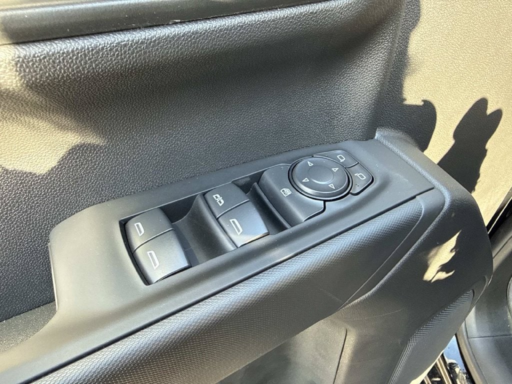 2026 Chevrolet Silverado 1500 Custom - Photo 12